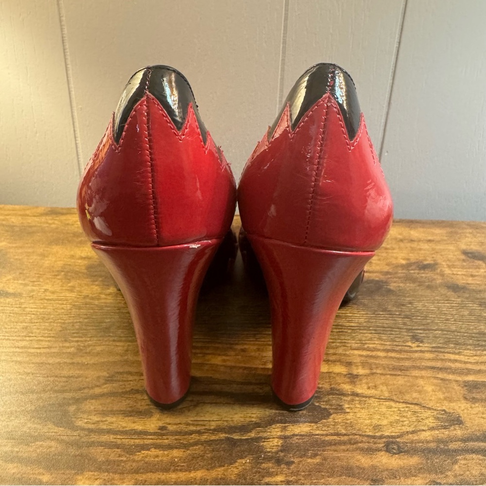 BETSEYVILLE by BETSEY JOHNSON Women's Heels 4" Black & Pink SIZE 9 - Picture 3 of 9